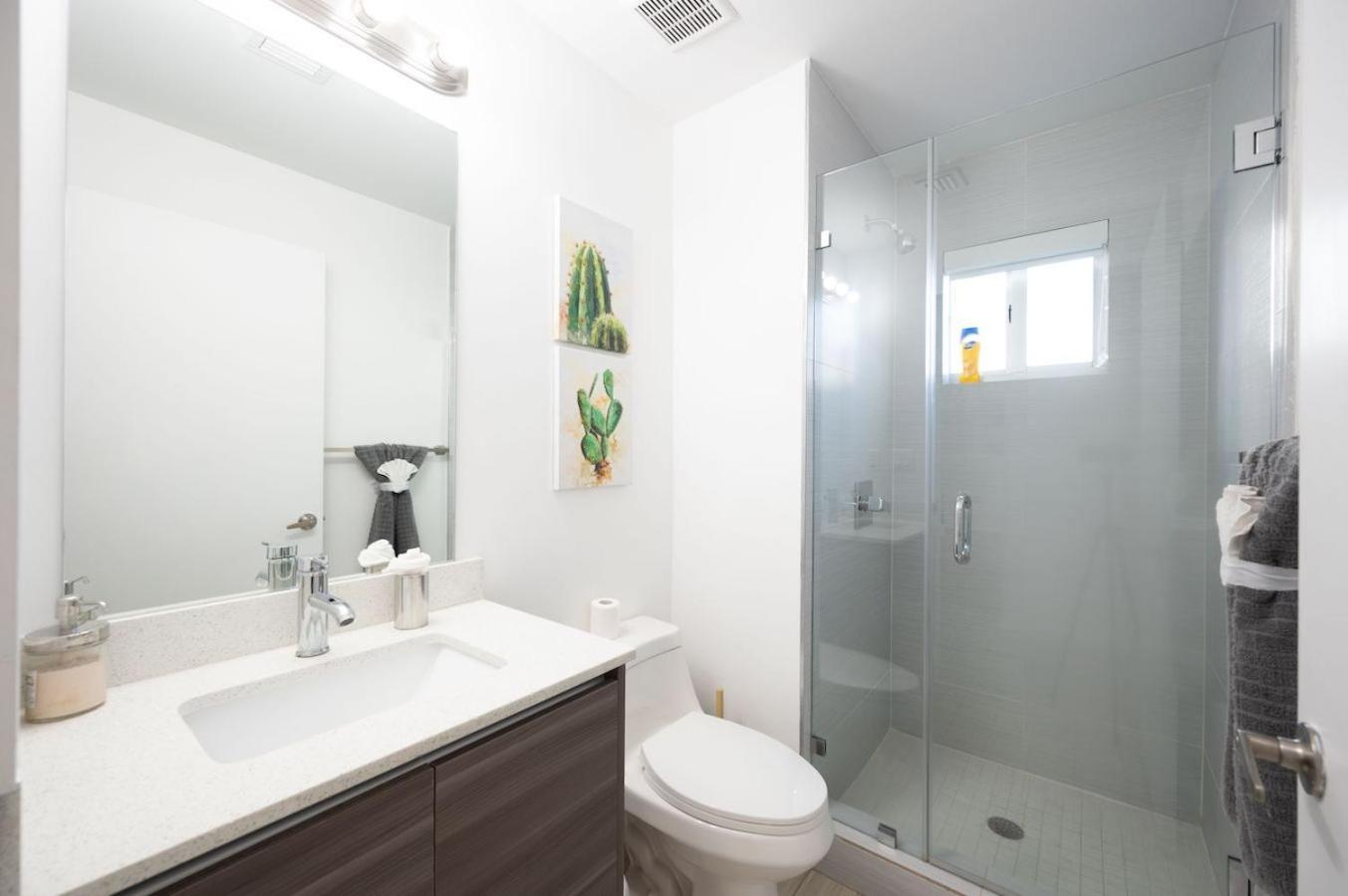 Subtle 2 Bed In Edgewater Downtown With Free Parking Appartement Miami Buitenkant foto