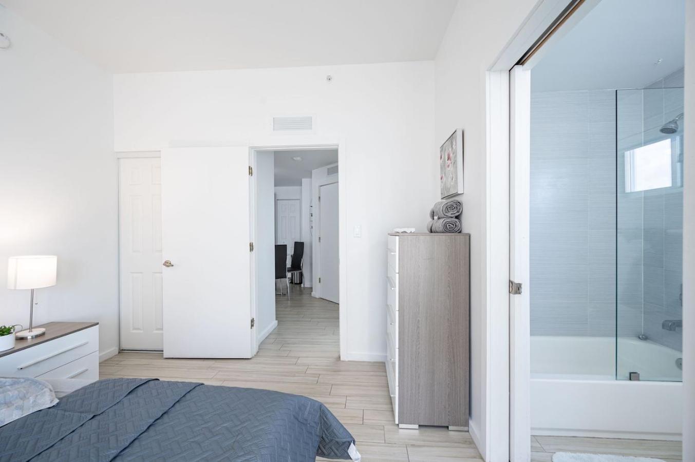 Subtle 2 Bed In Edgewater Downtown With Free Parking Appartement Miami Buitenkant foto