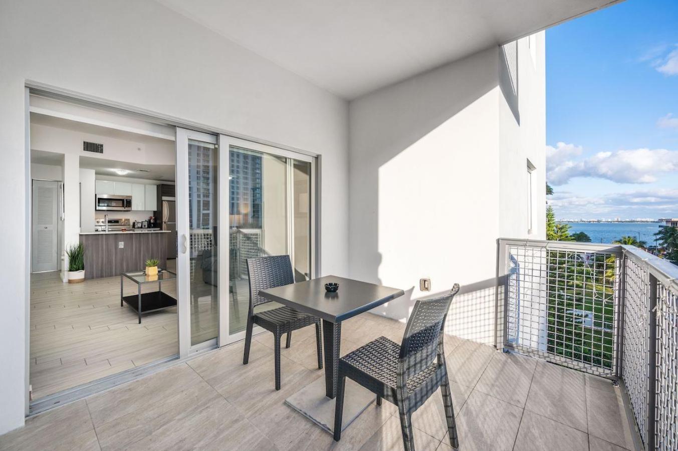 Subtle 2 Bed In Edgewater Downtown With Free Parking Appartement Miami Buitenkant foto
